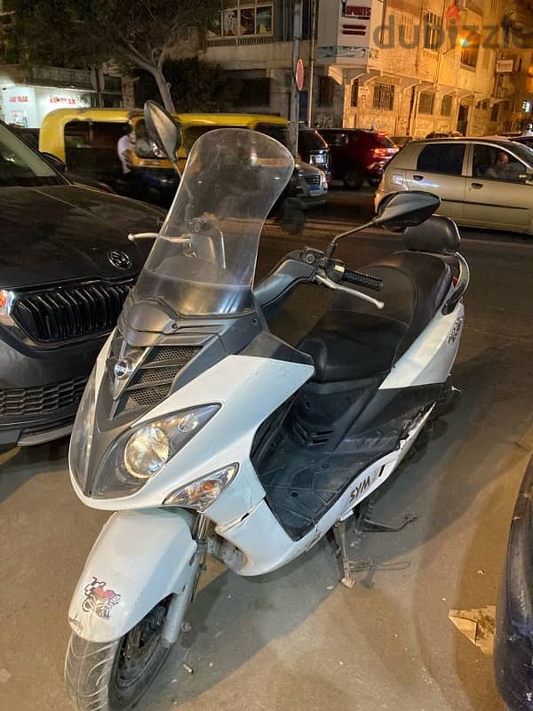 اسكوتر joyride  200 cc  sym 6