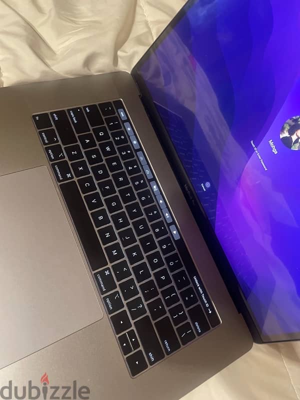 MacBook Pro (15-inch, 2019) 5