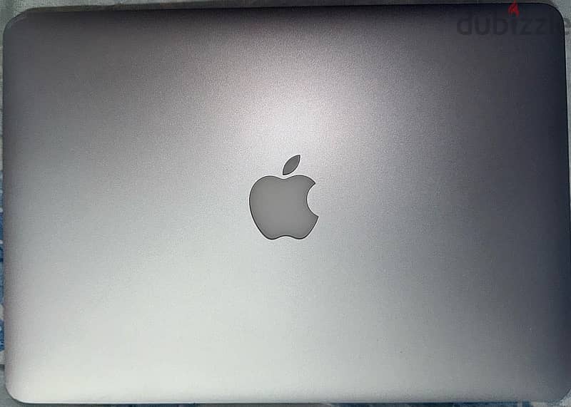 MacBook pro early 2015 13inch 1