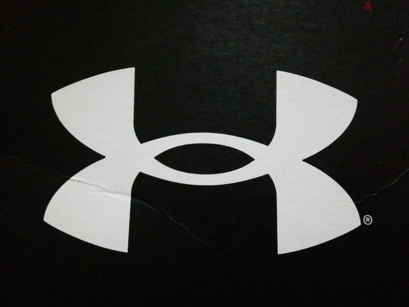 UNDER ARMOUR 0