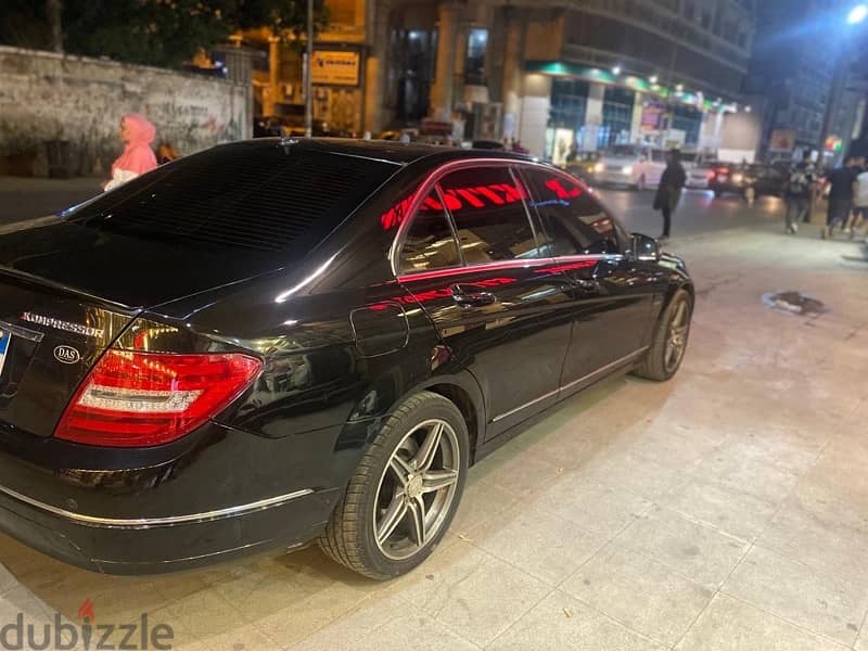 Mercedes-Benz C200 2009 1