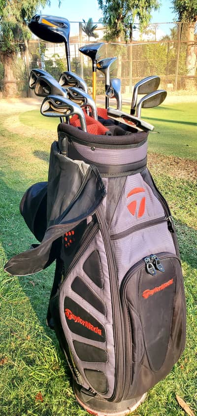 TaylorMade golf bag R7