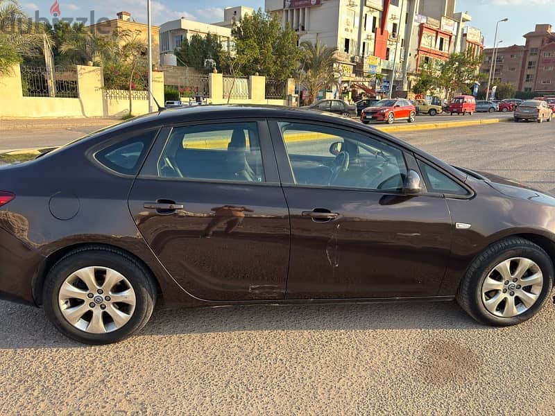 Opel Astra 2014 3