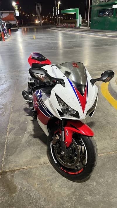 1000rr