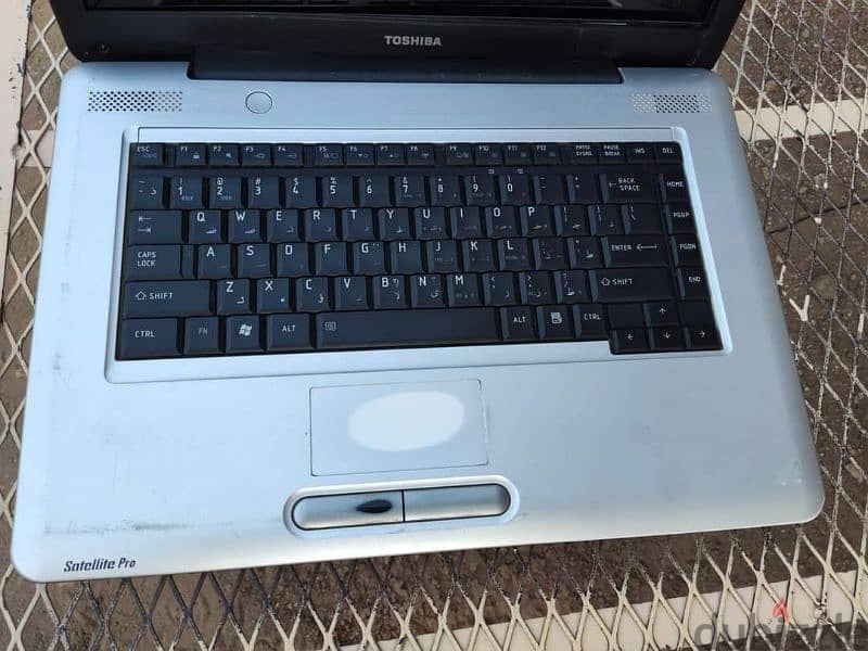 Toshiba satellite pro L450 2