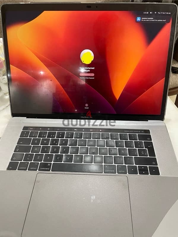 Apple Mac book pro 2017 15 inch 4