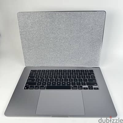 Macbook air m2  15 inch