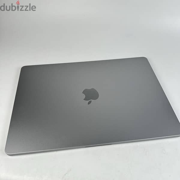 Macbook air m2  15 inch 2