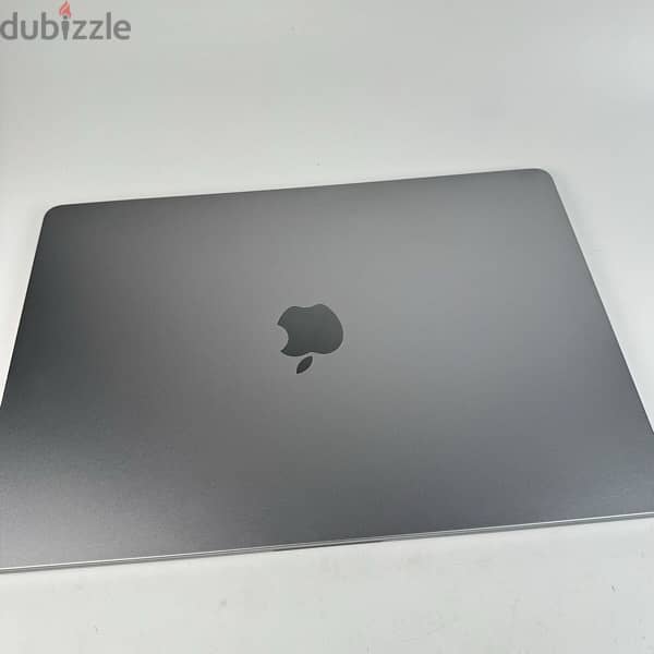 Macbook air m2  15 inch 3