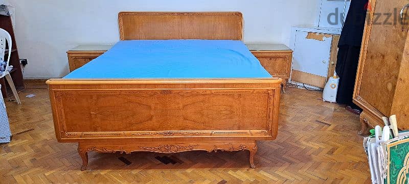 Vintage classic bedrom for quick sale 0