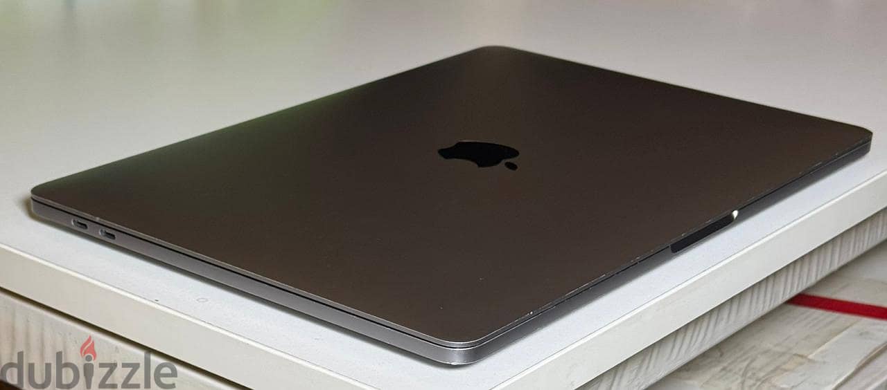 MacBook Pro (13-inch, M1, 8-core CPU , 8-core GPU ,(SSD 512GB),(Ram 1 2