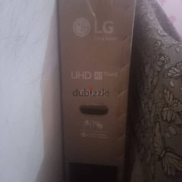 بيع شاشه 65بوصه LG 2