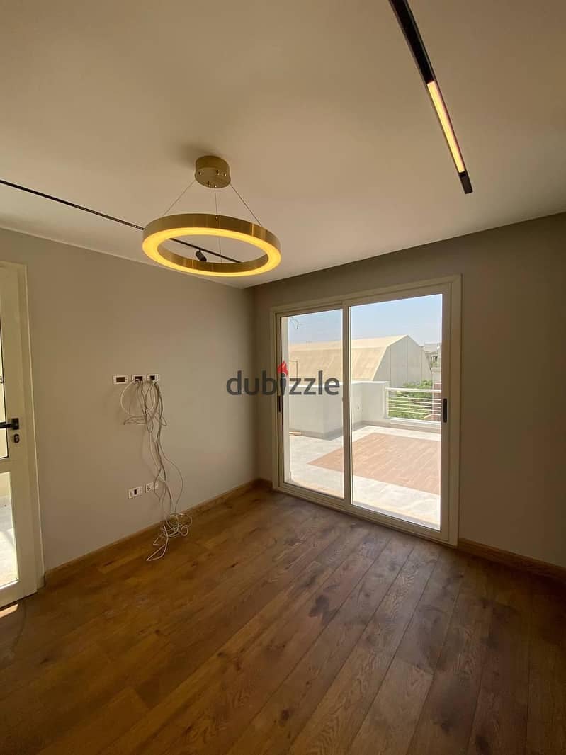 Twinhouse For Rent In CFC Orina Fully Furnished New Cairo 4