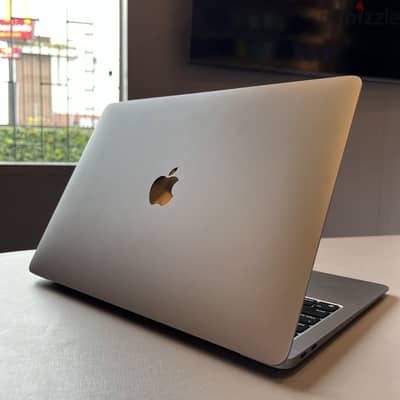 Apple MacBook Air M1 | 8GB RAM - 256GB SSD | أبل ماك بوك أير إم١