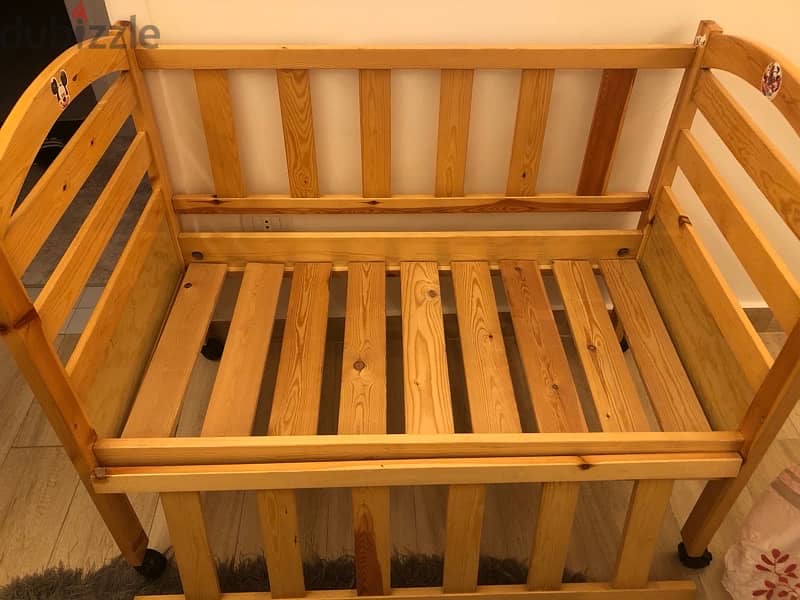 baby bed for sale سرير اطفال 1