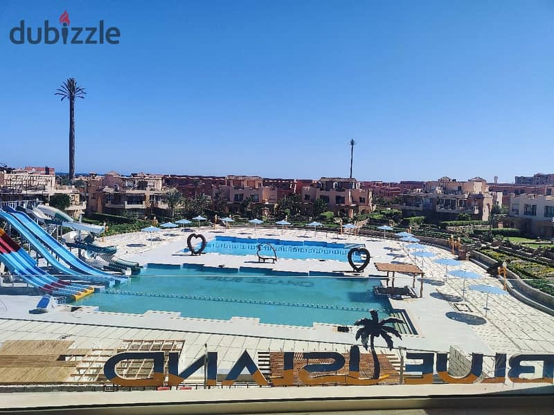 Chalet for immediate delivery + finished + furnished. You will also get a cash return check + we can rent the chalet for you in Ain Sokhna in installm 6