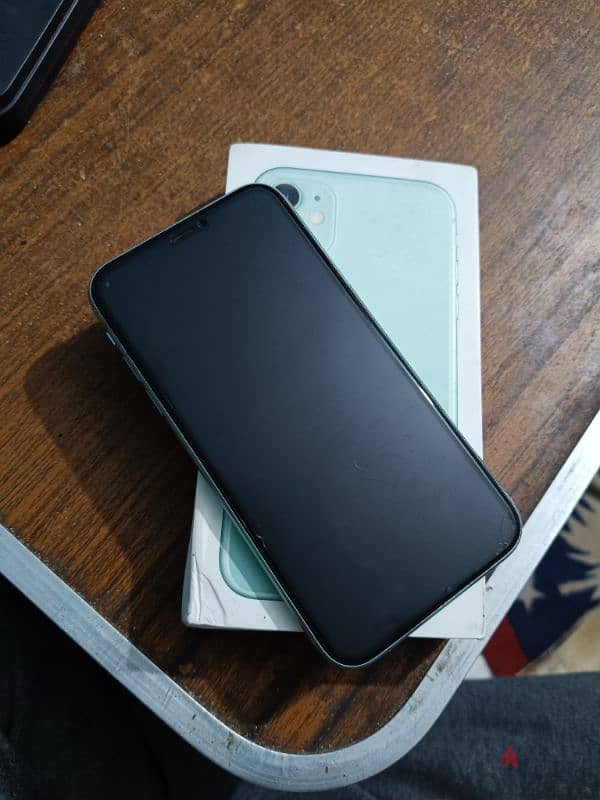 iphone 11 مساحة 128 2