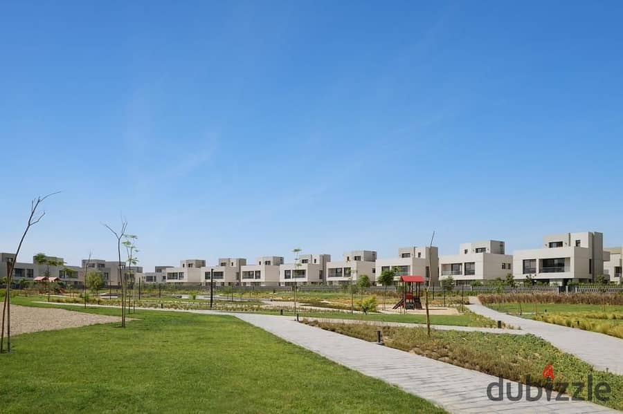 132 sqm apartment for sale in Shorouk City, fully finished, Al Burouj Compound 10