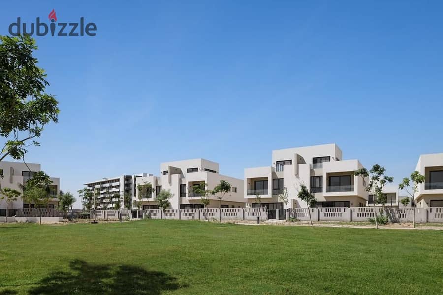 132 sqm apartment for sale in Shorouk City, fully finished, Al Burouj Compound 18