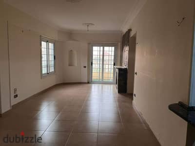 Apartment in 7th District, Sheikh Zayed with a special price