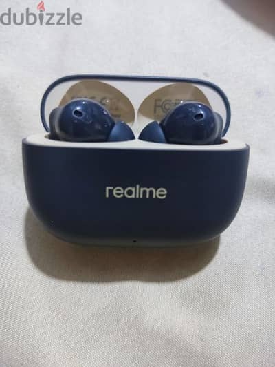 realme t300