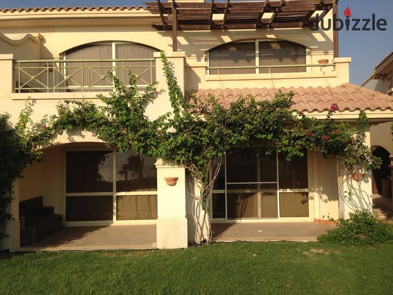 Standalone villa Ready to move for sale in La Vista City Compound A very special location next to the international airport Minutes to the NEW Capital 0