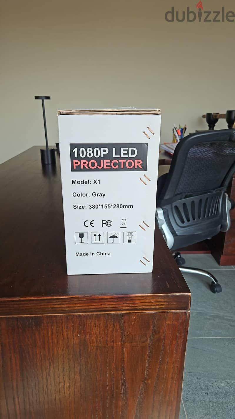 TOPTRO 8000 Lumen Video Projector بروجيكتور 1