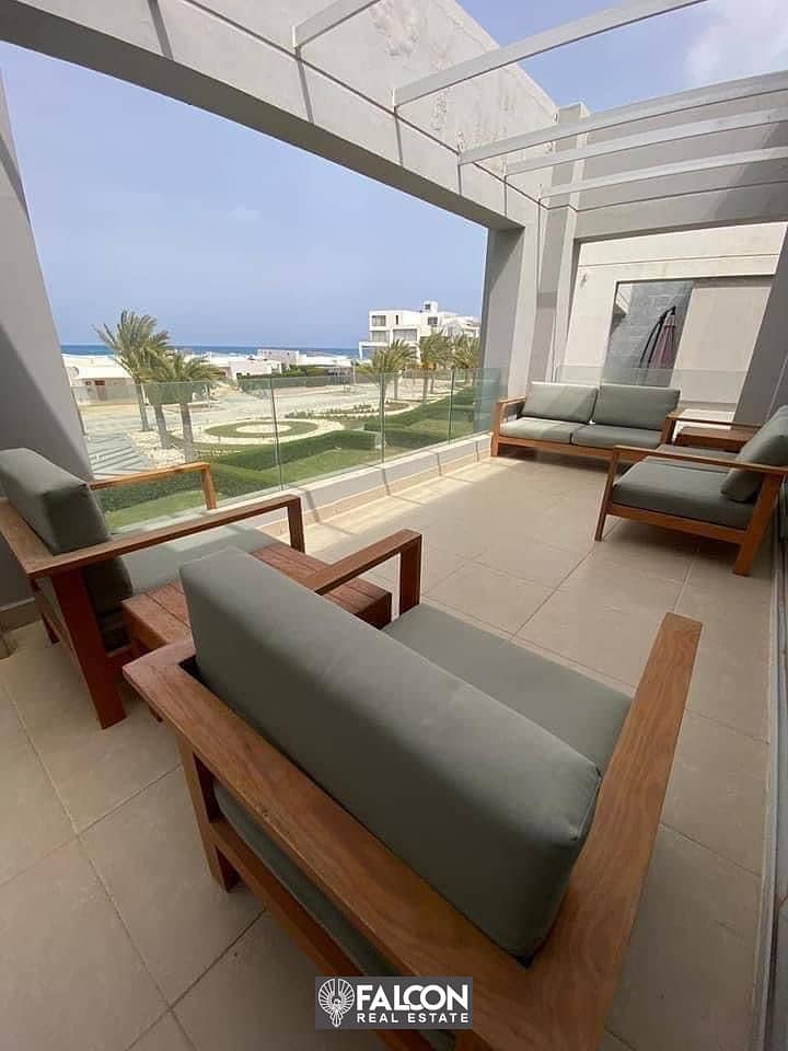 For sale, a chalet, a bargain, SEA VIEW, 100% finished, with a private garden, in the heart of Ain Sokhna, in installments 6