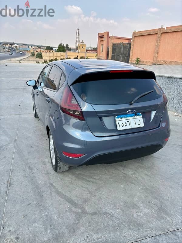 Ford Fiesta 2013 1600cc 6