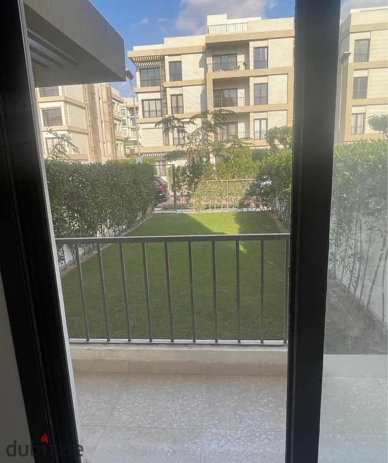 apartment fully finished and immediate receipt  For sale in Gold Square in the (fifth square) compound, one of the most important projects of Marasem 2