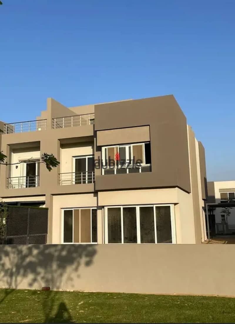 Twin house for sale in Etapa City Edge compound, behind Al-Rabwa and next to Nuzha Street. 4