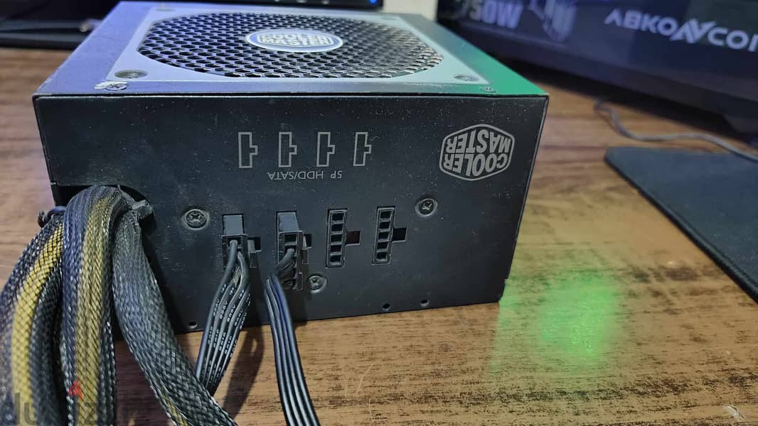 Cooler Master 750W gold 1