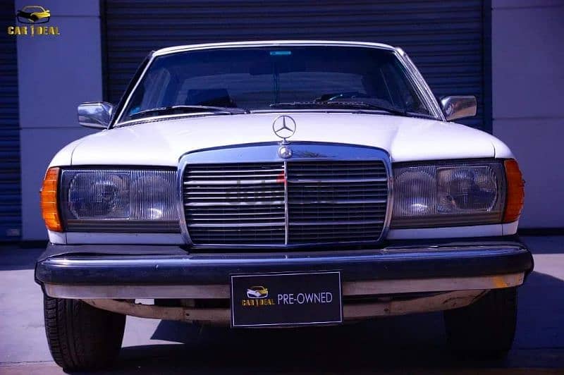 Mercedes-Benz 230 C Coupe 3