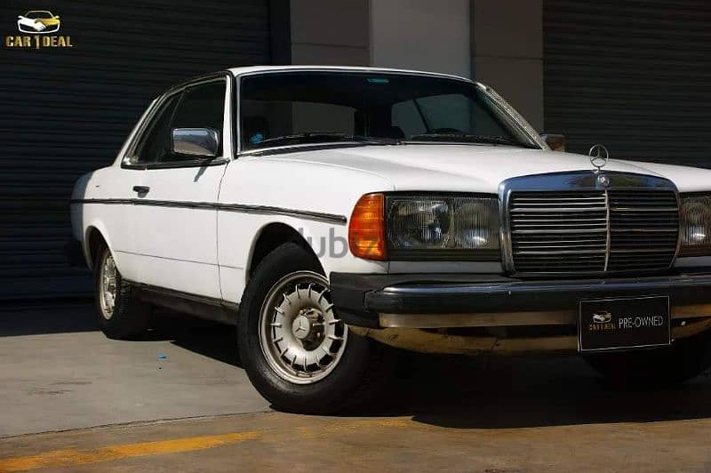 Mercedes-Benz 230 C Coupe 9