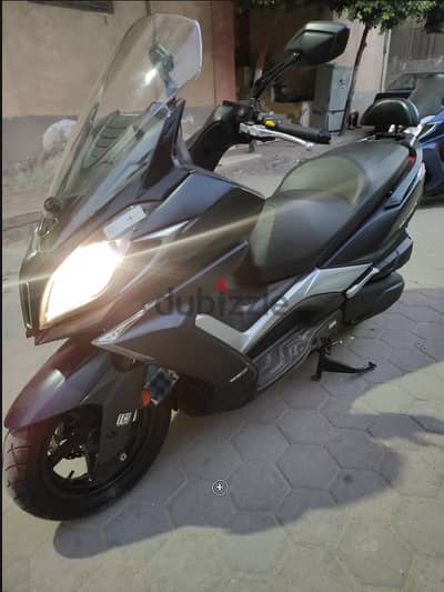 Kymco DownTown 350i ABS TCS 2020  كيميكو داون تاون