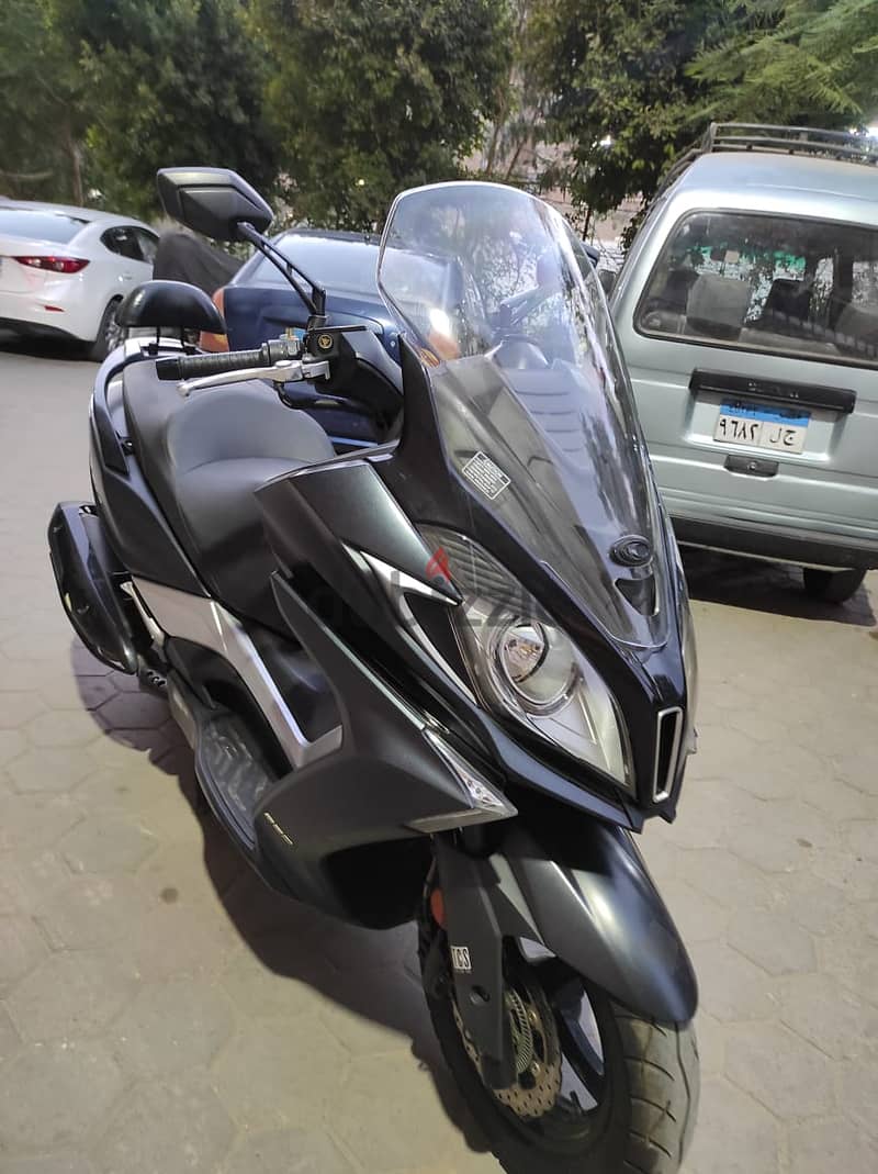 Kymco DownTown 350i ABS TCS 2020  كيميكو داون تاون 1