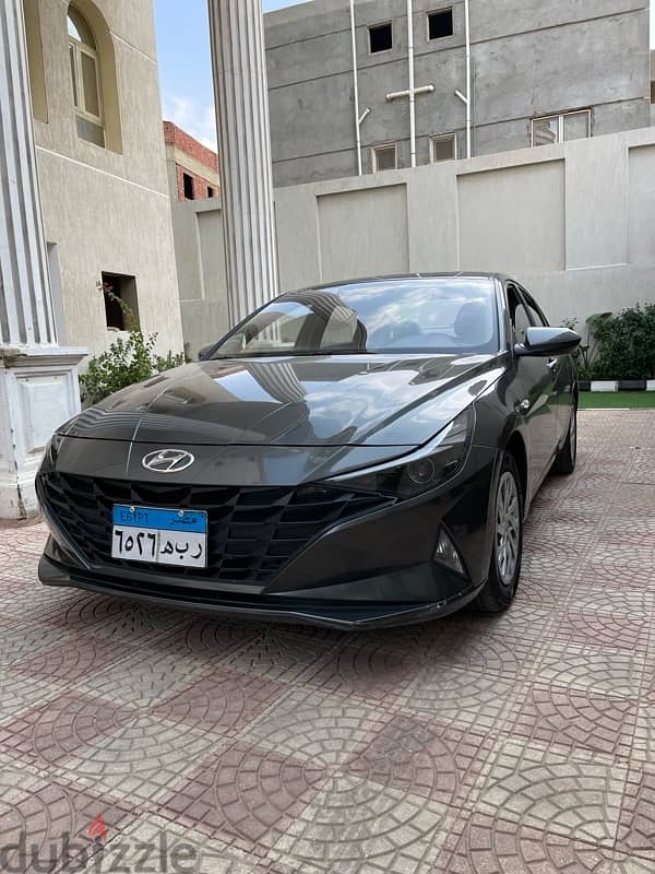 Hyundai Elantra 2022 1