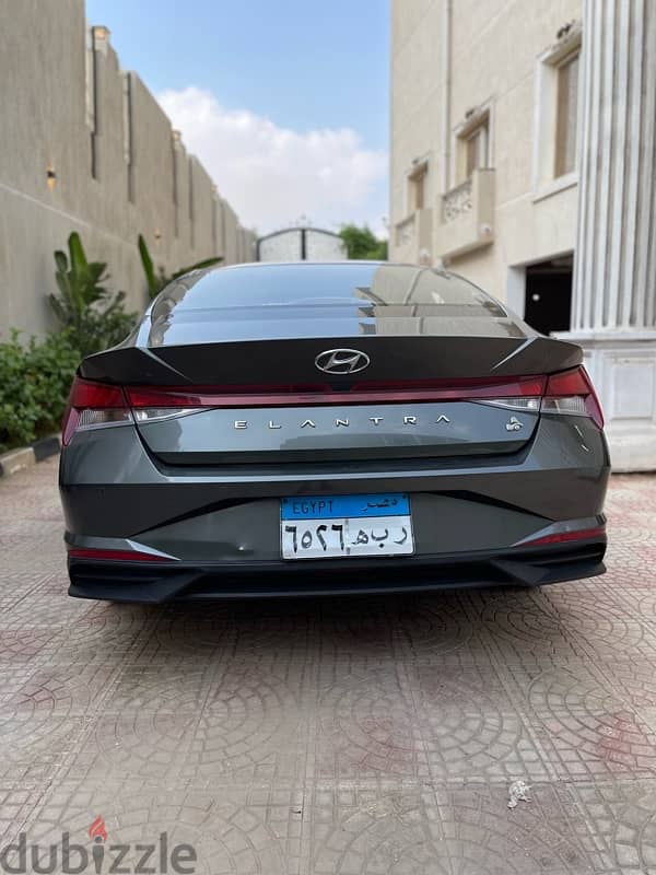 Hyundai Elantra 2022 9