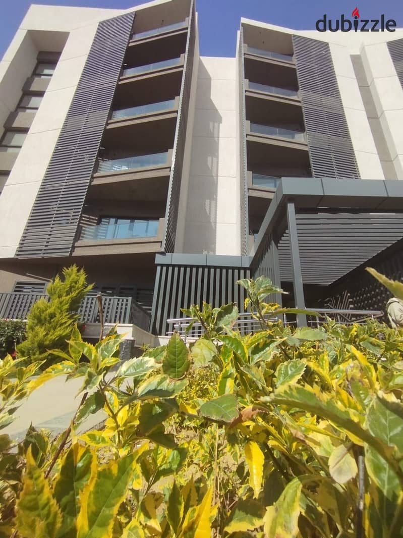 Apartment for sale in Madinaty, 63 m² in the Brevado View compound, with an open garden and super lux finishes. Down payment and installments 5