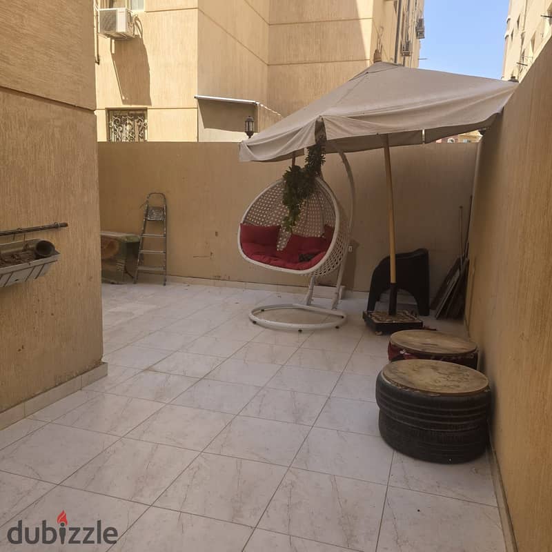 Apartement for sale 140m+90m garden,in the best location in shrorouk city, three in front of royal hospital ,the fouth district, adjacent to the first 4