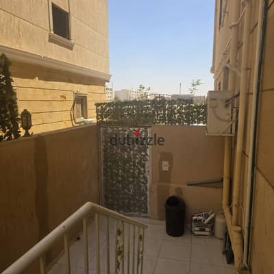 Apartement for sale 140m+90m garden,in the best location in shrorouk city, three in front of royal hospital ,the fouth district, adjacent to the first