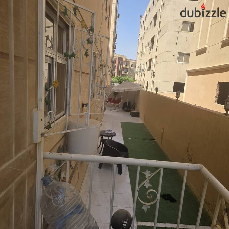 Apartement for sale 140m+90m garden,in the best location in shrorouk city, three in front of royal hospital ,the fouth district, adjacent to the first 7