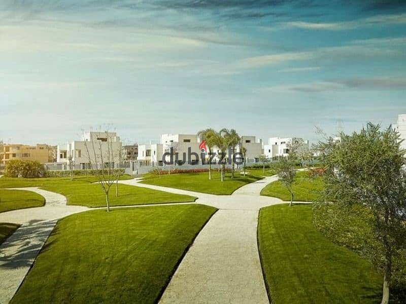 Immediate receipt of a 401 sqm villa with a swimming pool in Sheikh Zayed, Cleopatra Square, i 1