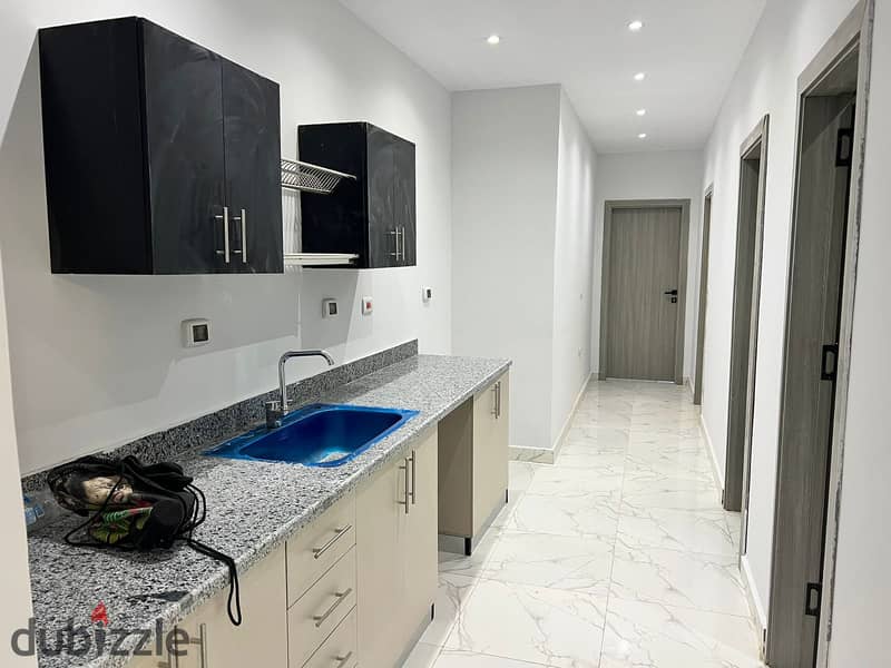 Immediate delivery apartment, finished, with a very nice view, with AC and kitchen, for sale with prime location, in new capital in la capital compund 2