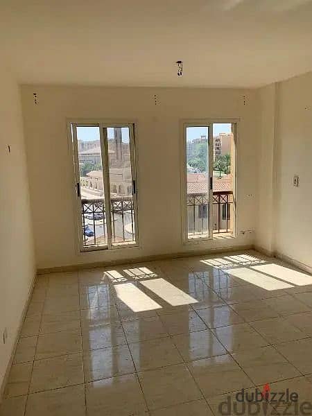 Apartment for sale at a bargain price, fully finished, immediate delivery, directly in front of services, in Madinaty. . . 5