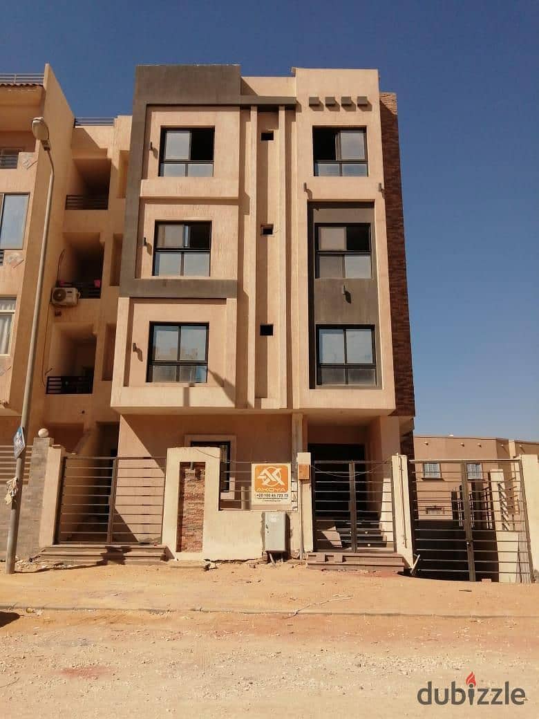 Duplex for sale, immediate delivery, in Gardenia Heights 1, Third Settlement, New Cairo. . . . 5