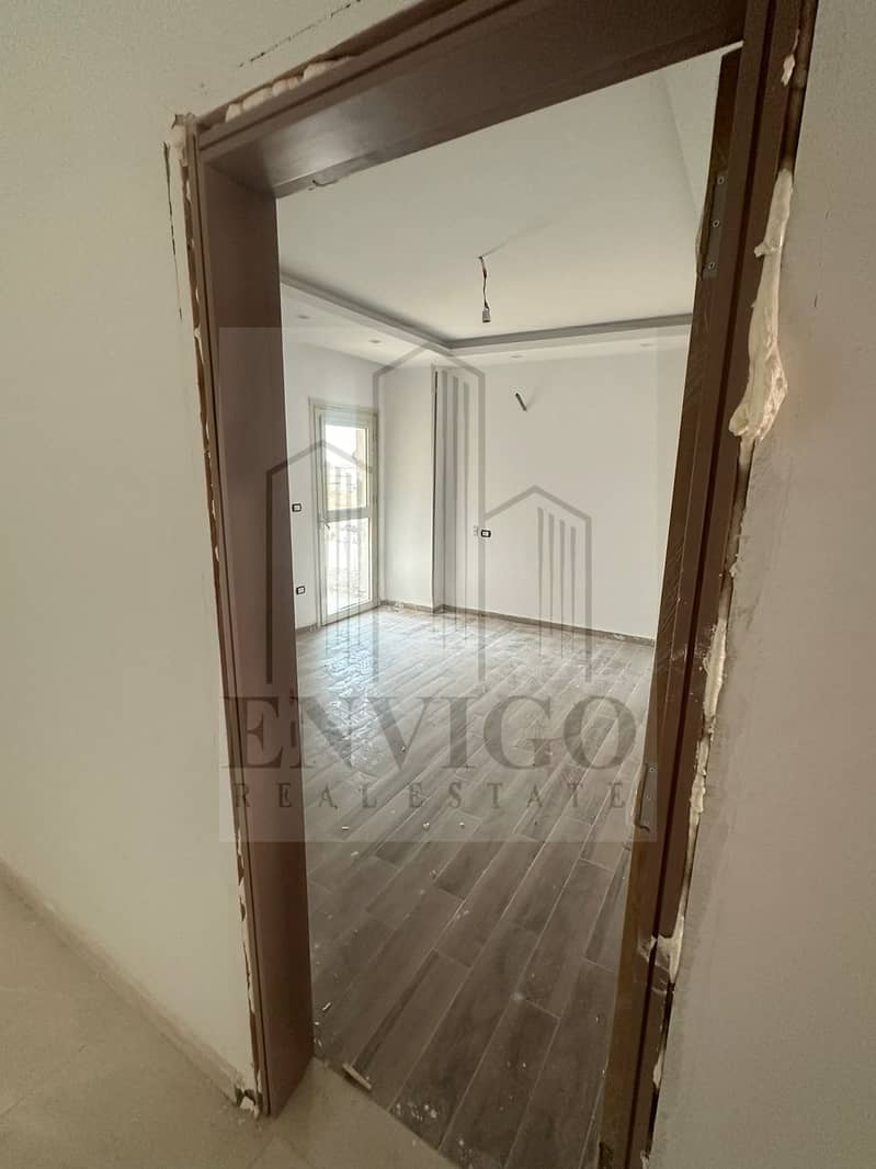 Apartment for sale 185 m super deluxe finishing  Golden Heights Compound in South Investors 8