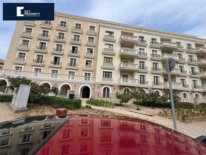 Your new 3 bedrooms Apartment in a luxurious compound Ready to move with best price in Hyde Park New Cairo 4