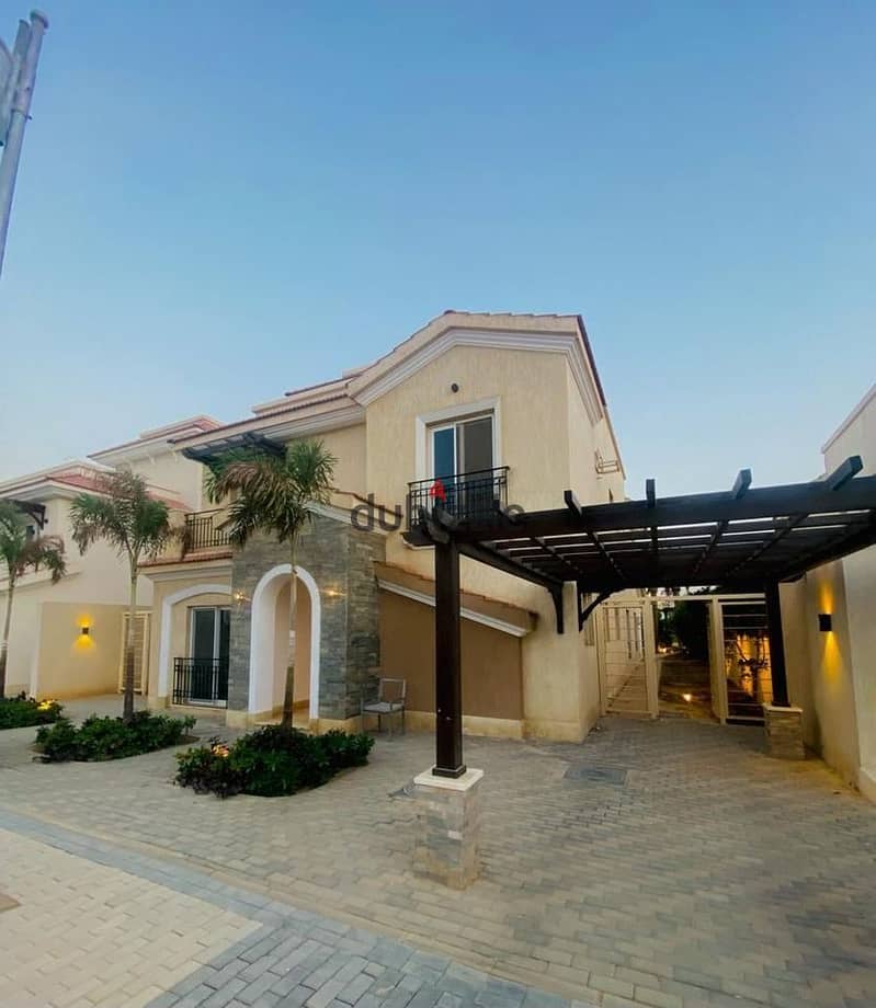 Townhouse resale from the owner, less than the company price, finished, immediate delivery, for sale in Al Maqsad 1