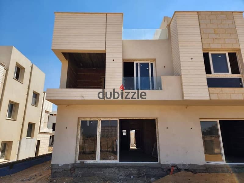 Townhouse 225m new cairo Azzar compound 3